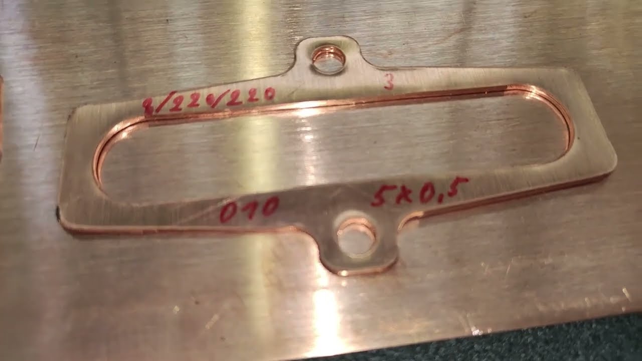 Плоттер Ruizhou режет медь толщиной 1 мм головой POT9K